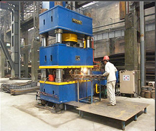 鋼板加工設備 1000T液壓機 鋼板加工設備 1000T液壓機